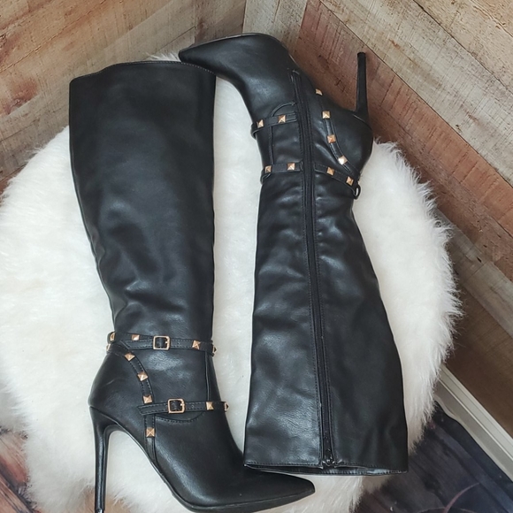 Anne Michelle - Picture 6 of 14